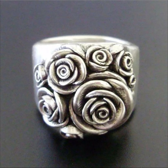 STERLING SILVER FLORAL RING - Picture 2 of 8